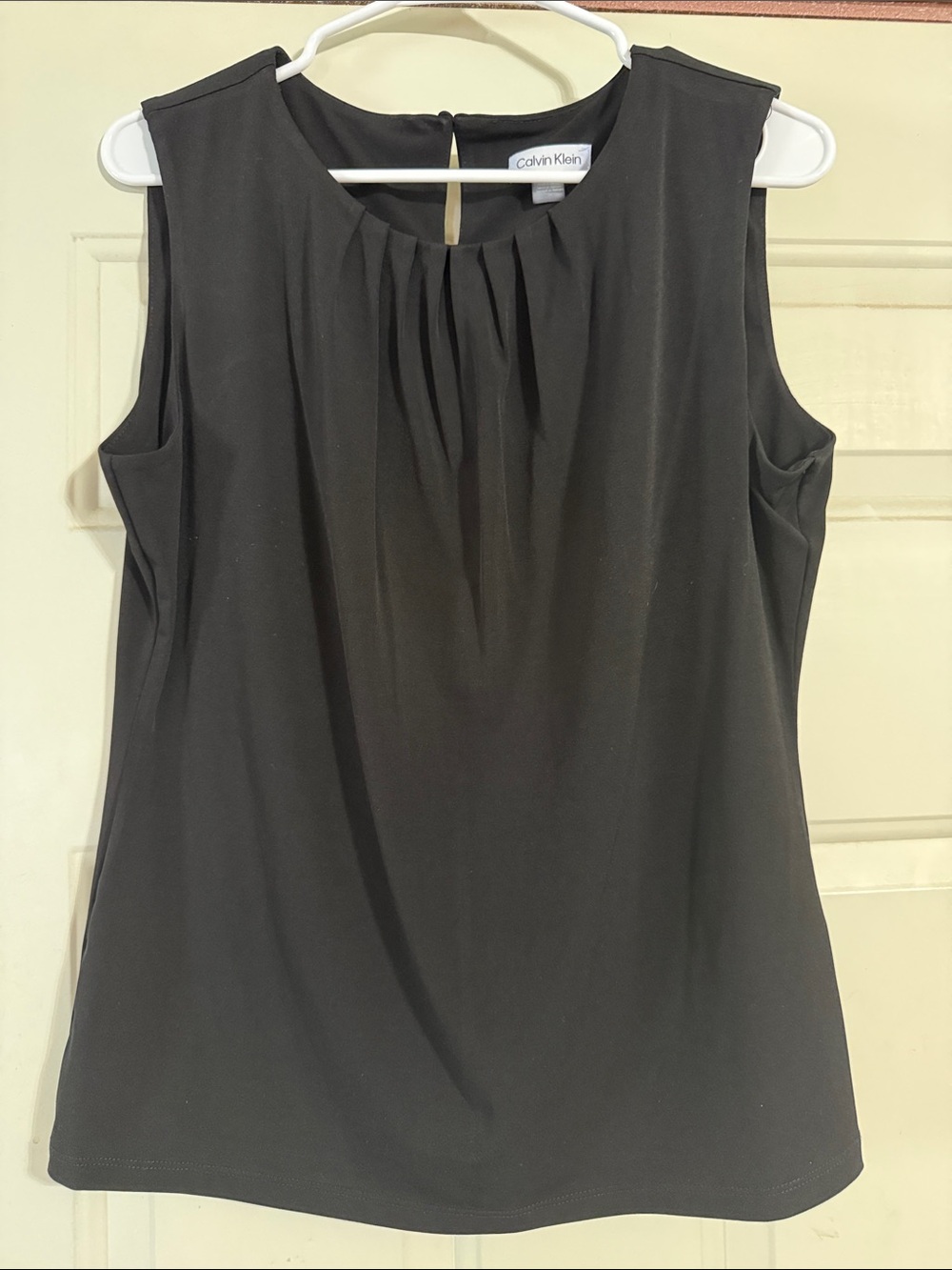 Calvin Klein Black Pleated Sleeveless Top - Womens size 12